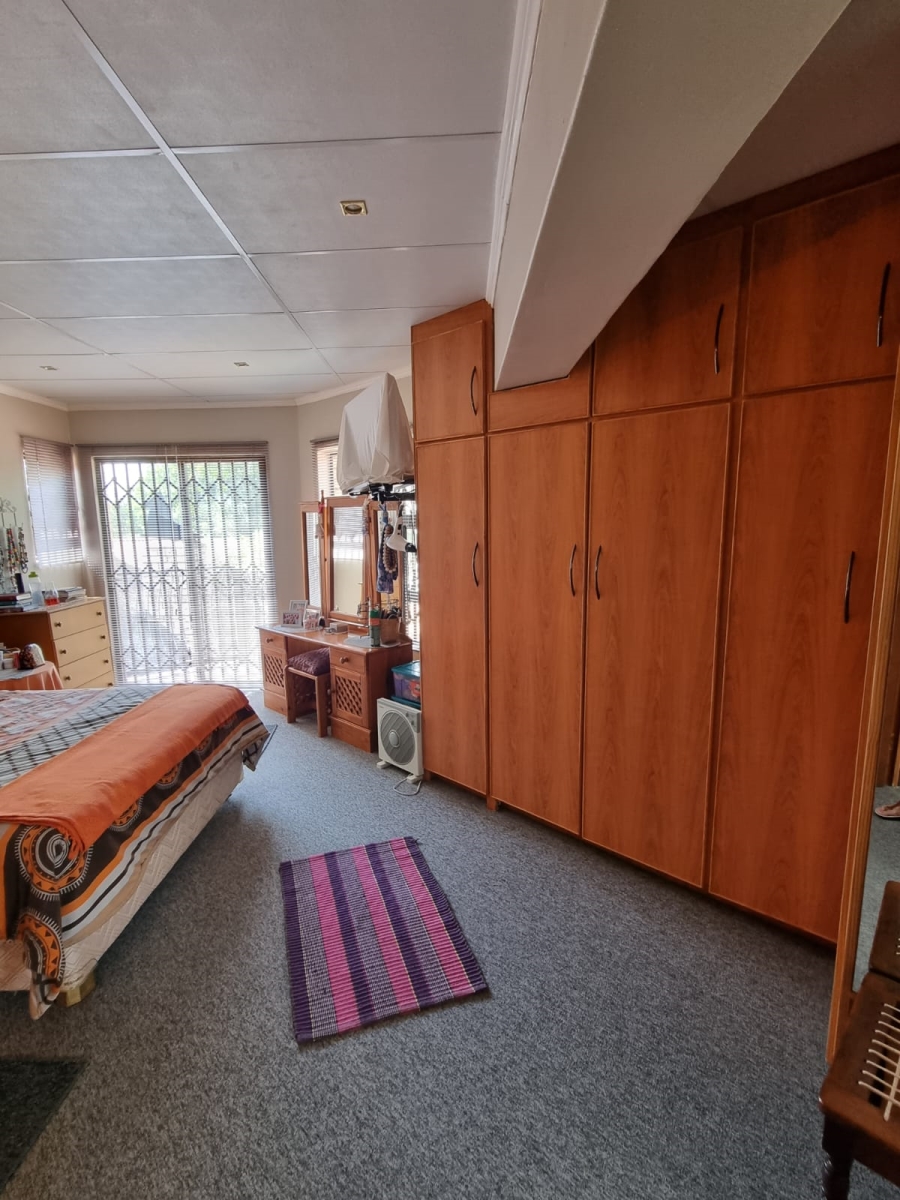 4 Bedroom Property for Sale in Christiana North West